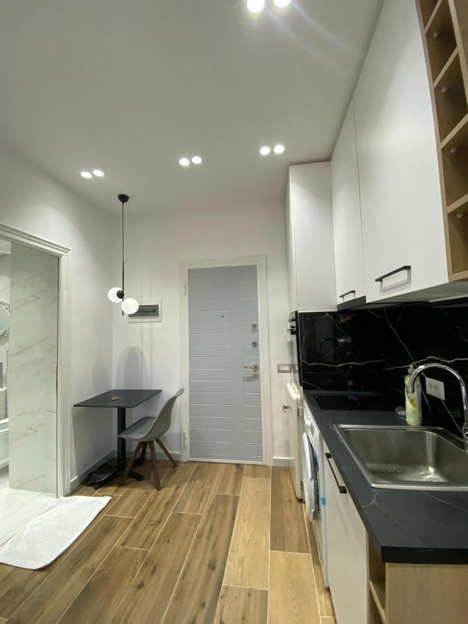 Apartament In Blloku In Front Of Taiwan Tirana Exterior foto